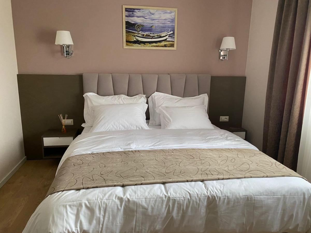 Doanesia Premium Hotel & Spa Tirana Zewnętrze zdjęcie