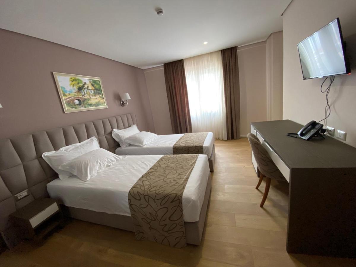 Doanesia Premium Hotel & Spa Tirana Zewnętrze zdjęcie