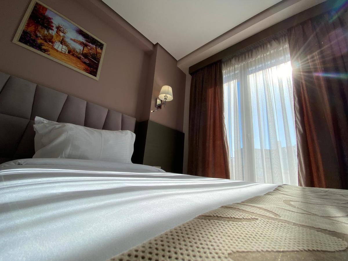 Doanesia Premium Hotel & Spa Tirana Zewnętrze zdjęcie