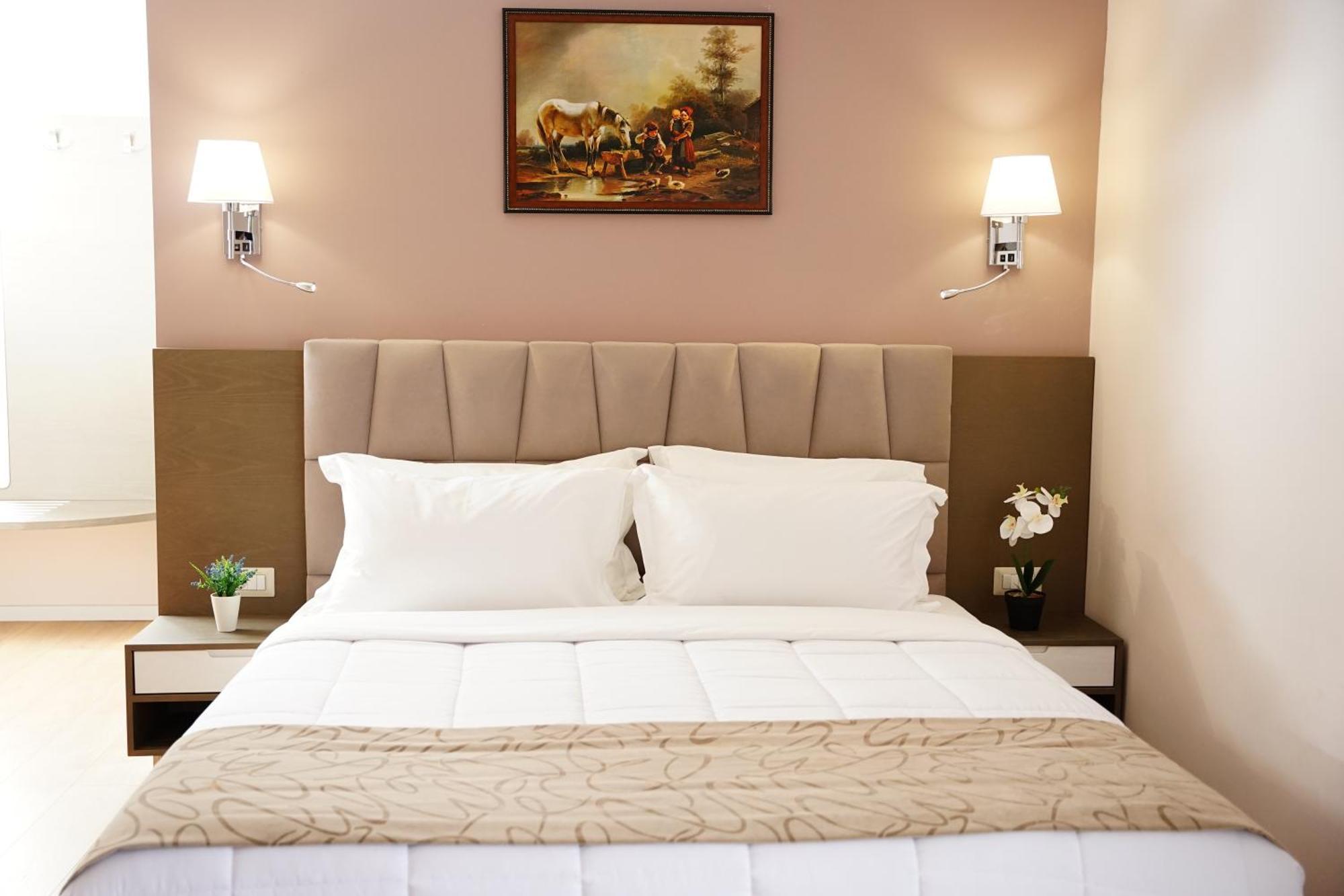 Doanesia Premium Hotel & Spa Tirana Zewnętrze zdjęcie