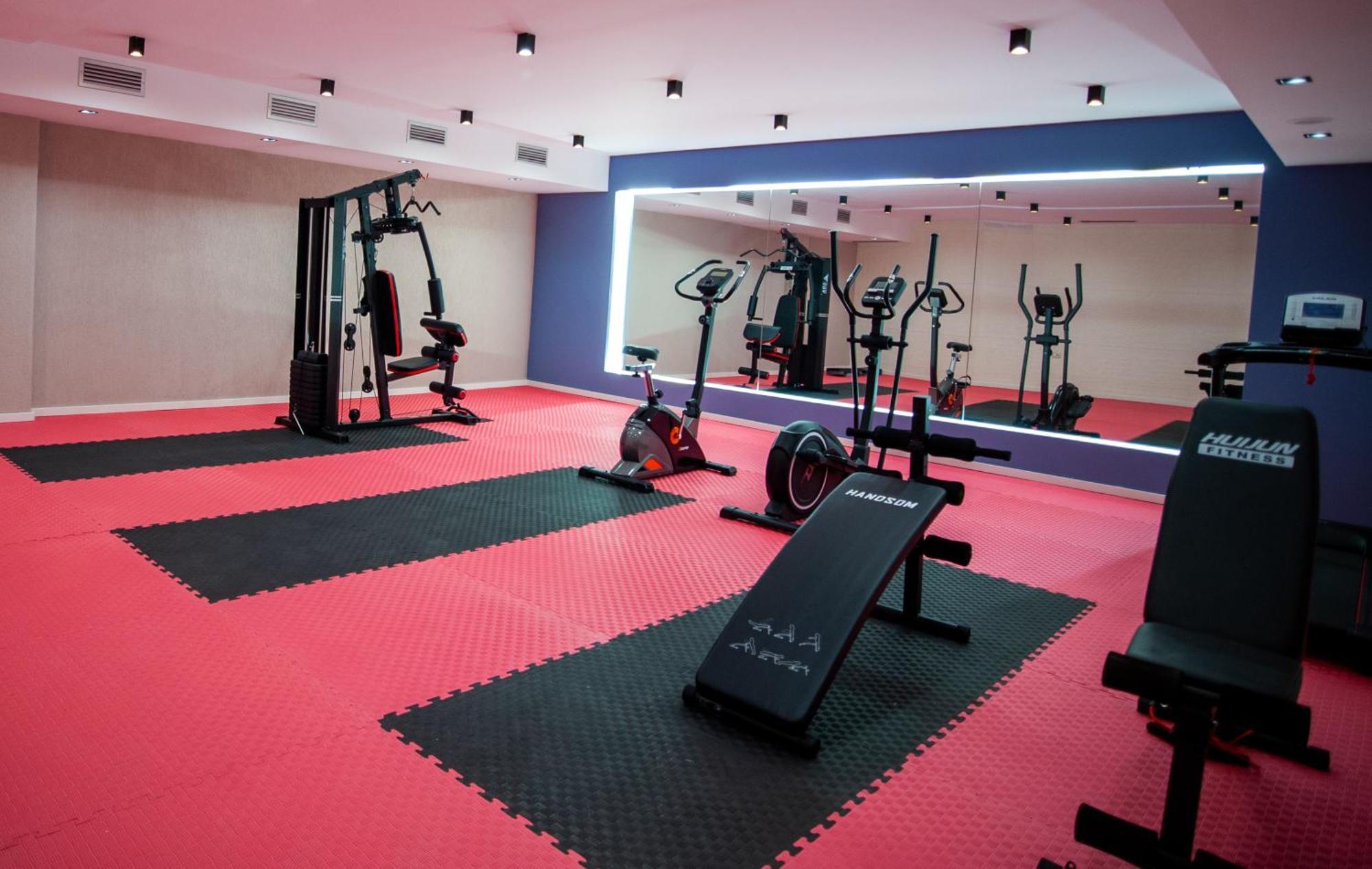 Doanesia Premium Hotel & Spa Tirana Zewnętrze zdjęcie