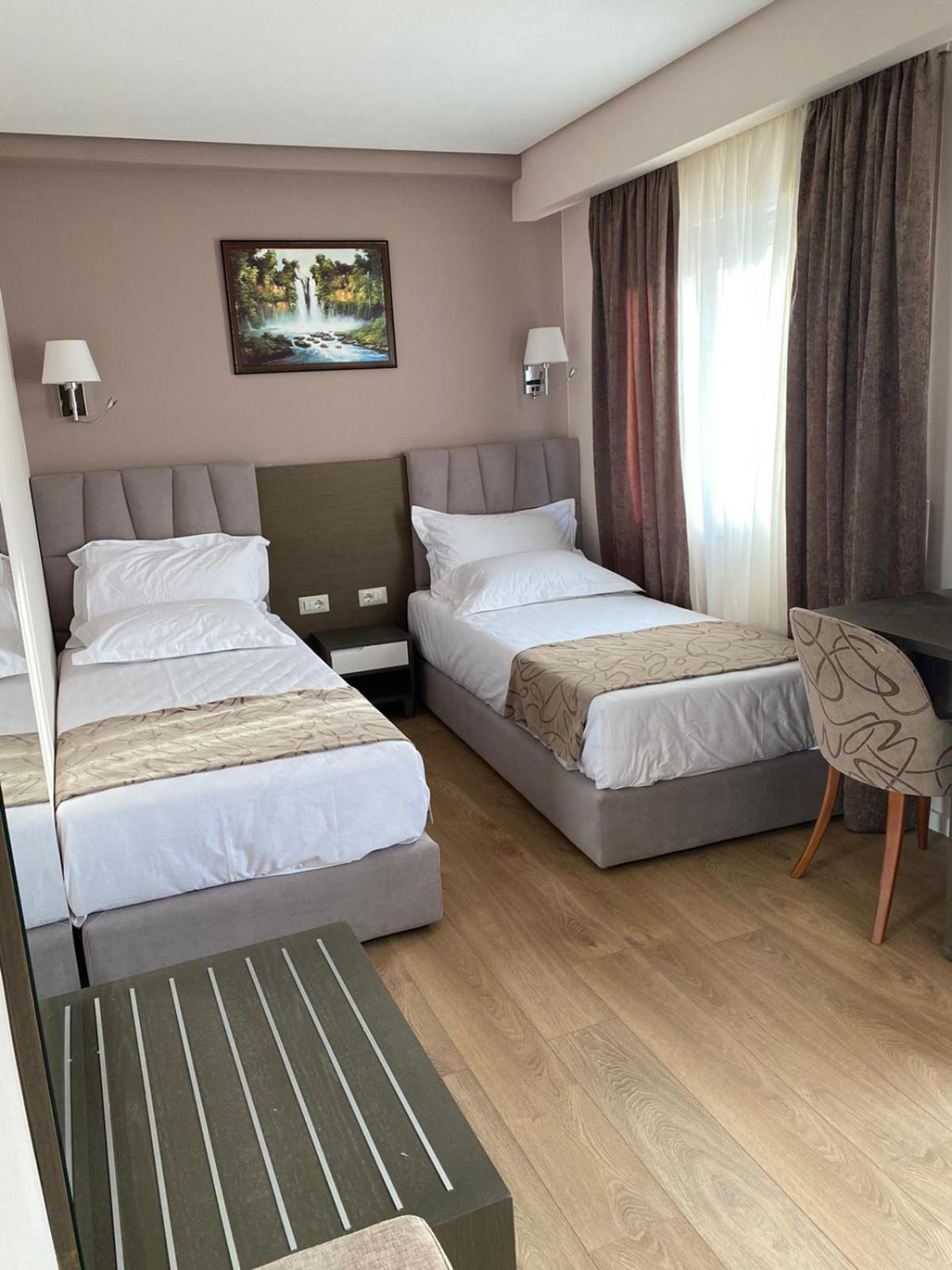 Doanesia Premium Hotel & Spa Tirana Zewnętrze zdjęcie