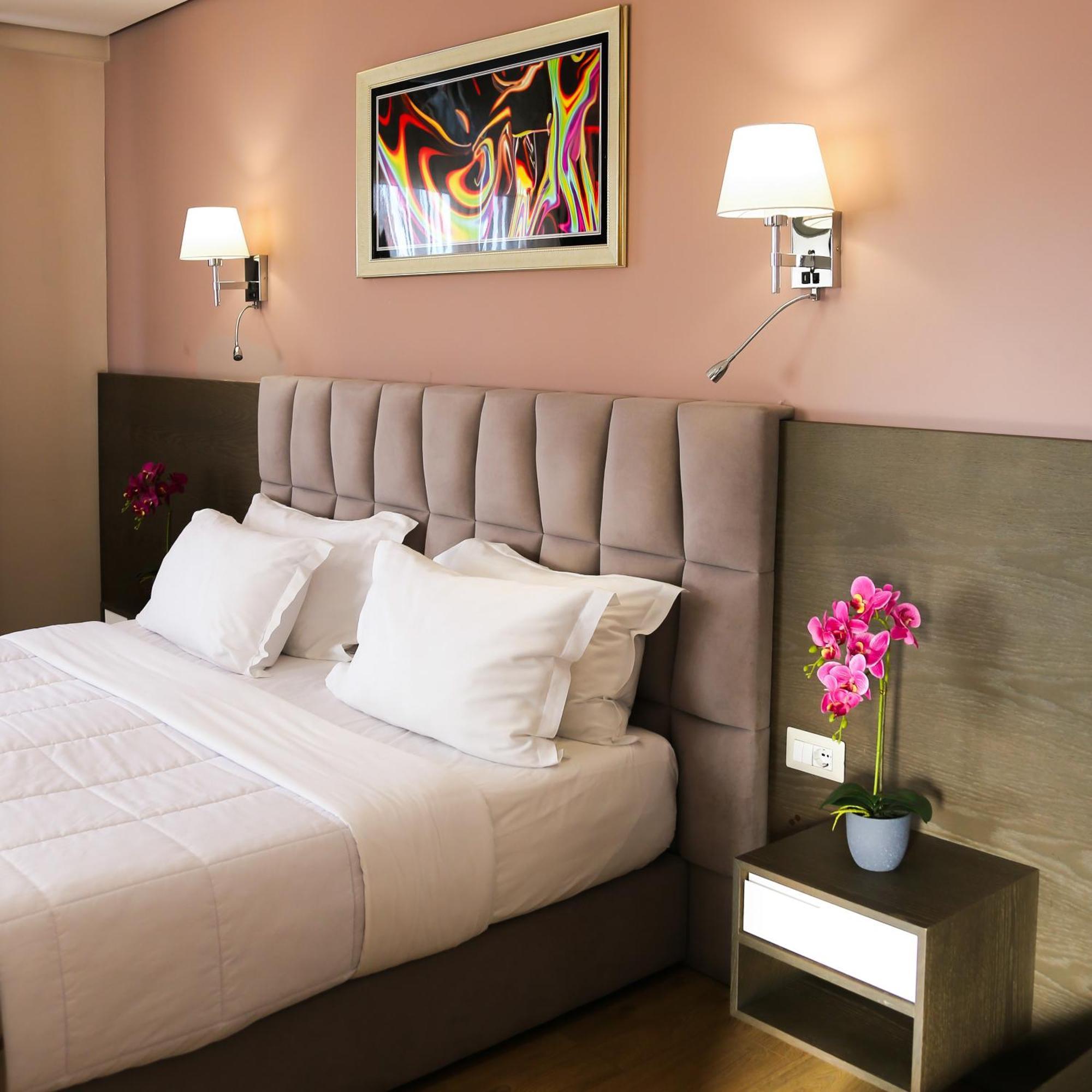Doanesia Premium Hotel & Spa Tirana Zewnętrze zdjęcie